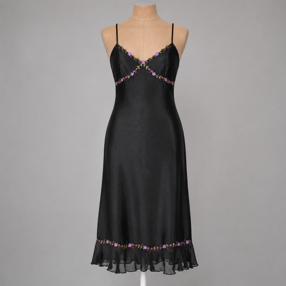 Vintage Y2K 100% Silk Floral Embroidered Babydoll Slip Dress Size 8 Black Fairy